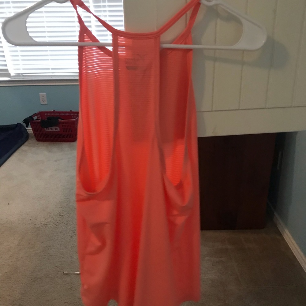 Workout tank - Picture 2 of 3